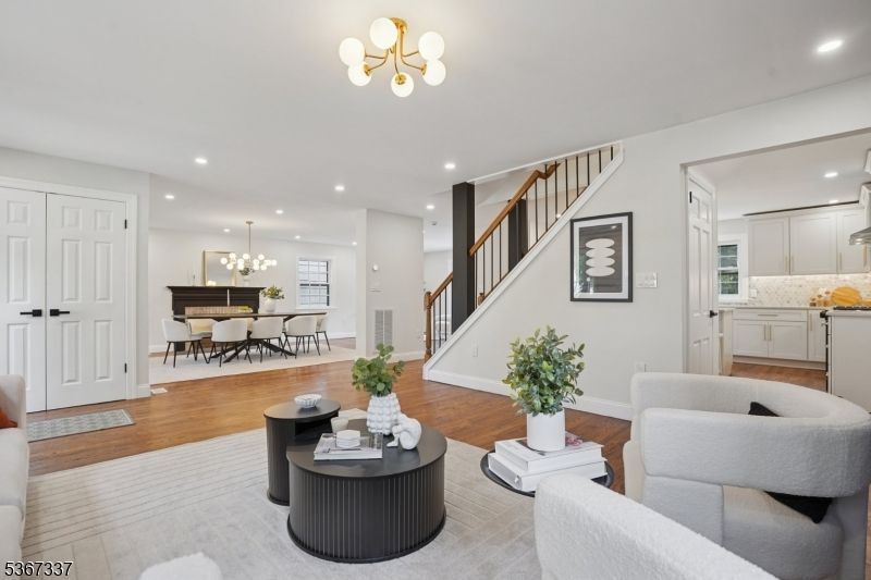 Chandelier, Dining room, Interior, Kitchen, Living room, Recessed Lighting, Wood Texture Flooring