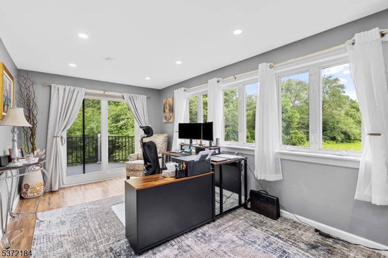 Home Office, Interior, Recessed Lighting, Wood Texture Flooring