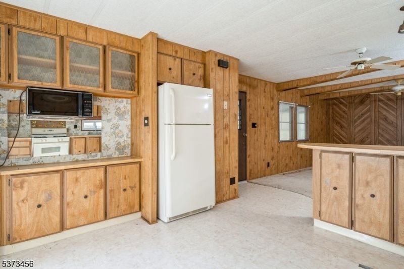 Interior, Kitchen, Wooden Walls