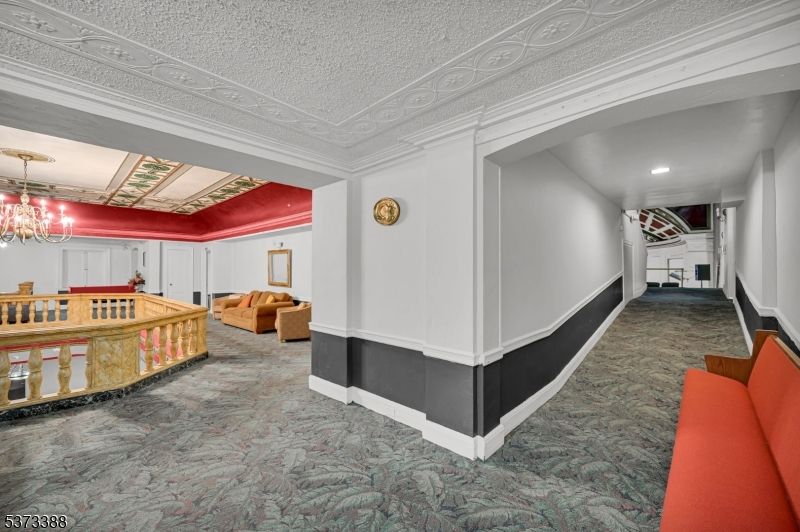 Chandelier, Interior, Recessed Lighting