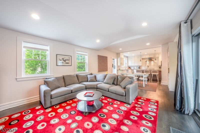 Interior, Kitchen, Living room, Pendant Lights, Recessed Lighting, Stainless Steel Appliances, Wood Texture Flooring