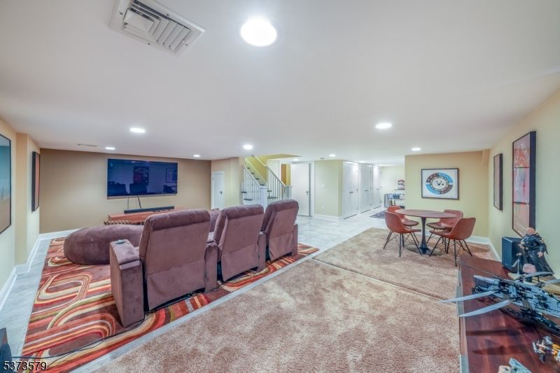 Dining room, Interior, Living room, Recessed Lighting