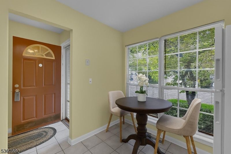Dining room, Interior