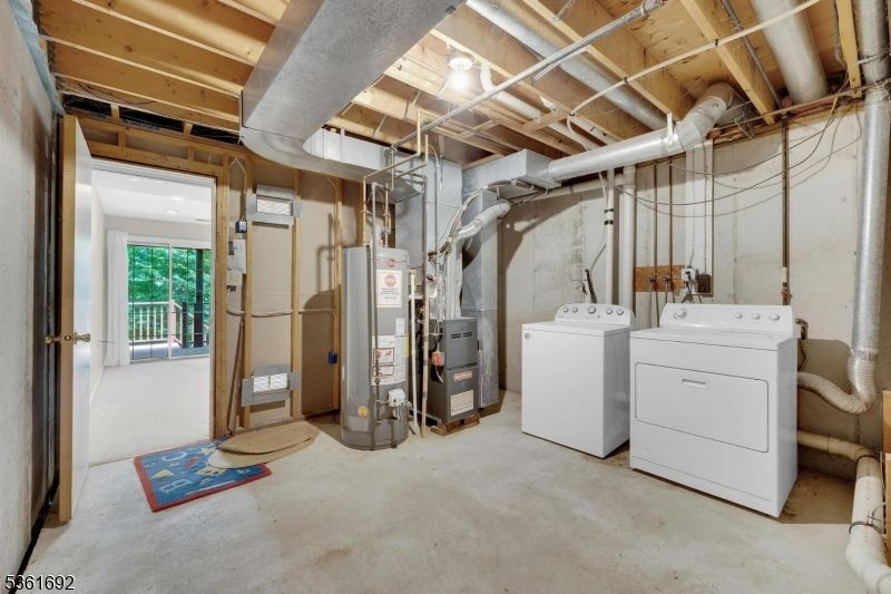 Interior, Washer, Wooden Beams