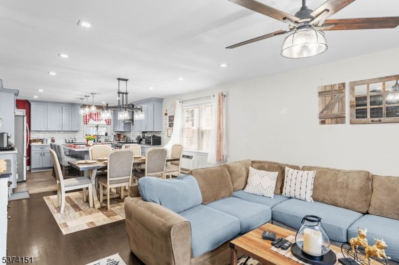 Dining room, Interior, Kitchen, Living room, Pendant Lights, Recessed Lighting, Wood Texture Flooring