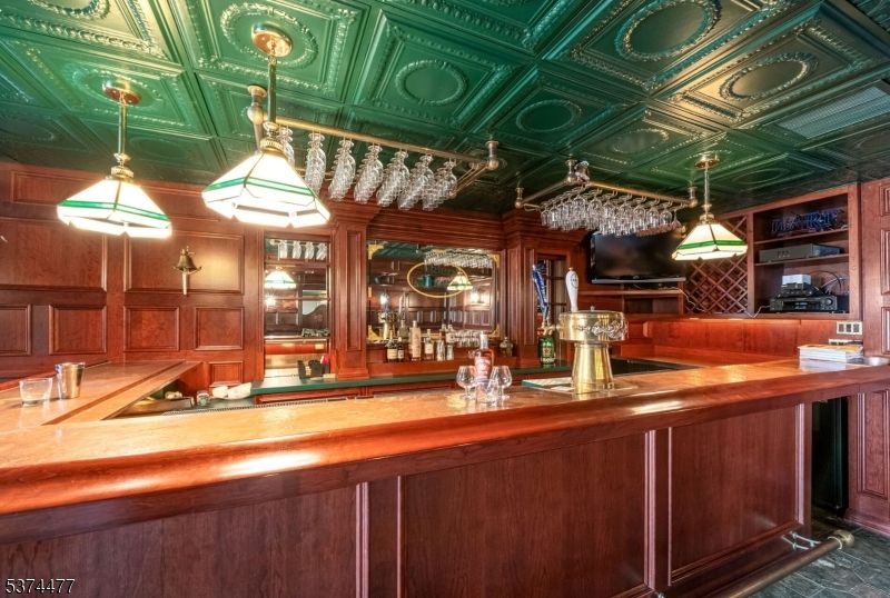 Interior, Pendant Lights, Wooden Walls