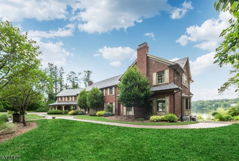 Backyard, Exterior, Facade, Brick Facade, Georgian