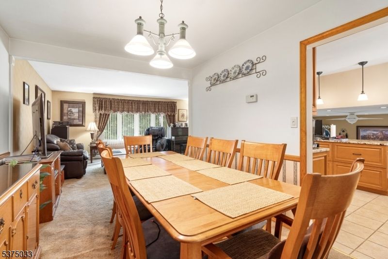 Dining room, Interior, Living room, Pendant Lights
