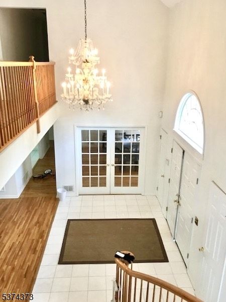 Chandelier, Interior