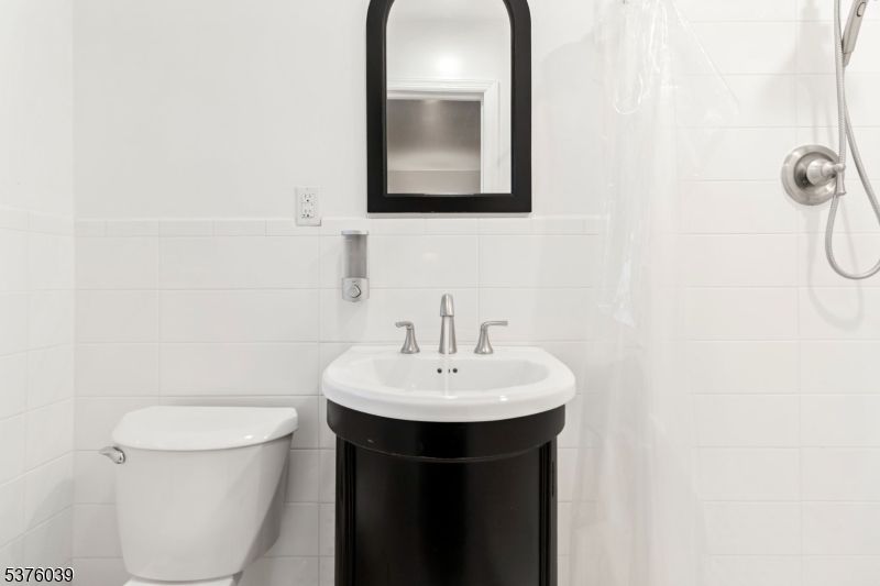 Bathroom, Free Standing Baths, Interior