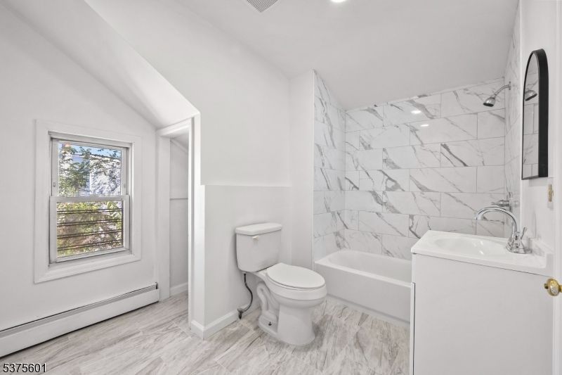 Bathroom, Interior, Marble, Marble Walls, Recessed Lighting