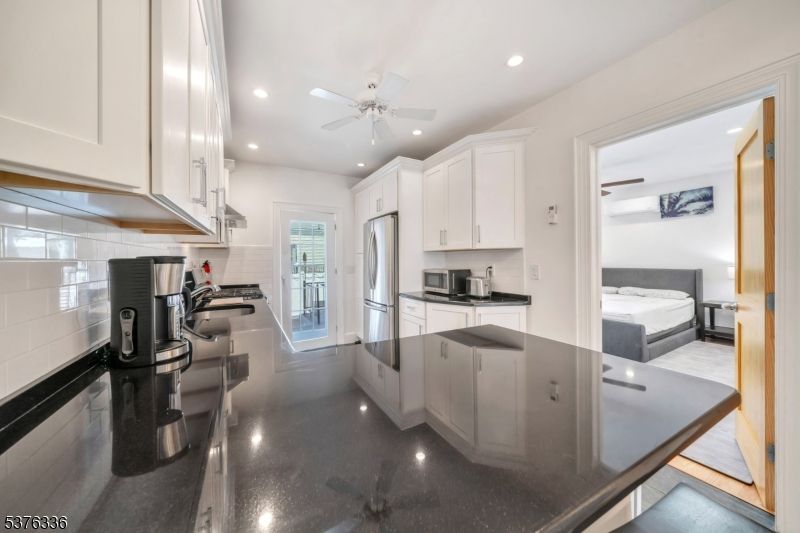 Bedroom, Interior, Kitchen, Recessed Lighting