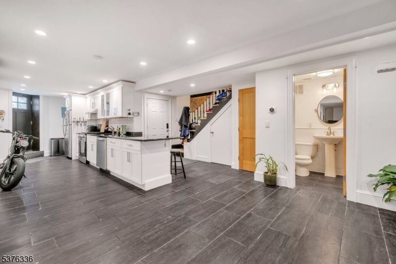 Bathroom, Interior, Kitchen, Recessed Lighting, Wood Texture Flooring