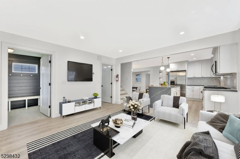 Interior, Kitchen, Living room, Pendant Lights, Recessed Lighting, Stainless Steel Appliances, Wood Texture Flooring