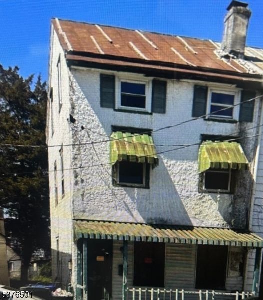 Exterior, Facade, Cape Cod