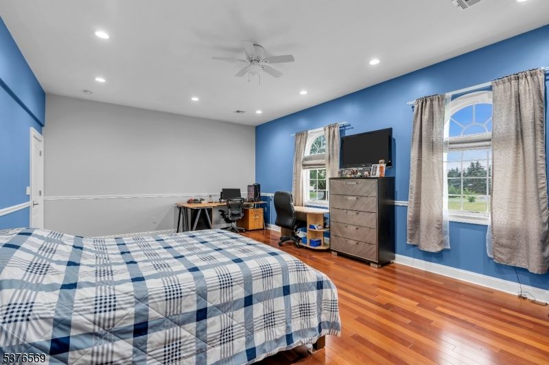 Bedroom, Home Office, Interior, Recessed Lighting, Wood Texture Flooring