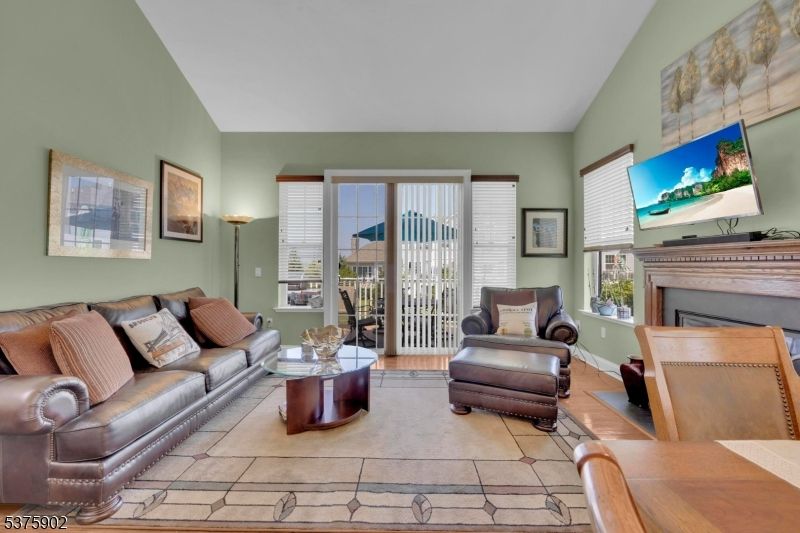 Fireplace, Interior, Living room
