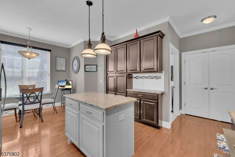 Dining room, Interior, Kitchen, Pendant Lights, Wood Texture Flooring