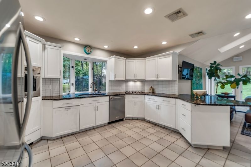 Dining room, Interior, Kitchen, Recessed Lighting, Stainless Steel Appliances