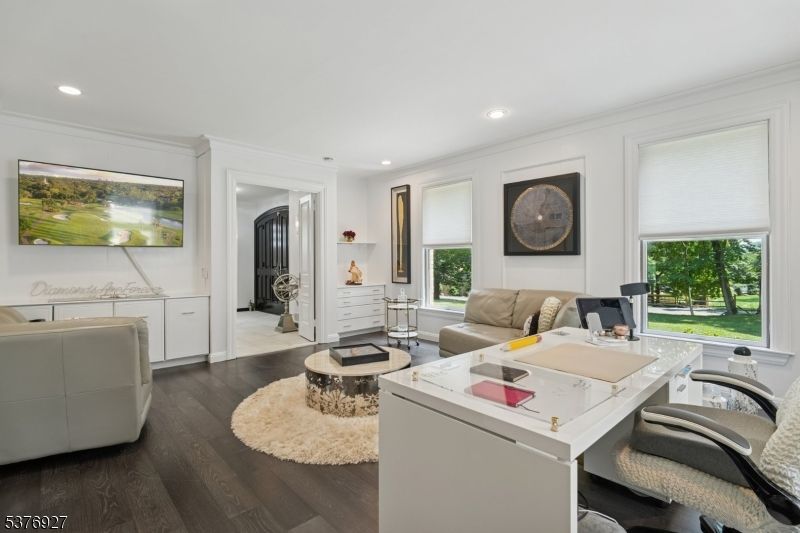 Home Office, Interior, Recessed Lighting, Wood Texture Flooring