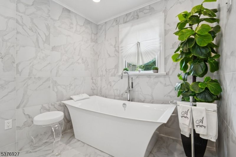 Bathroom, Free Standing Baths, Interior, Marble, Marble Walls, Recessed Lighting