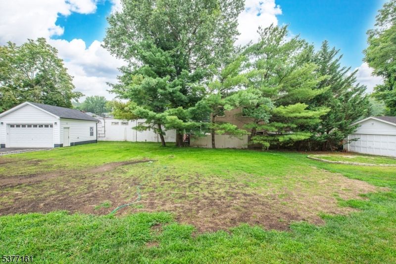 Backyard, Detached Garage, Exterior