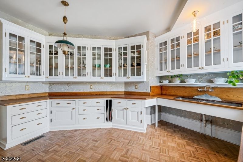 Interior, Kitchen, Pendant Lights, Wood Texture Flooring