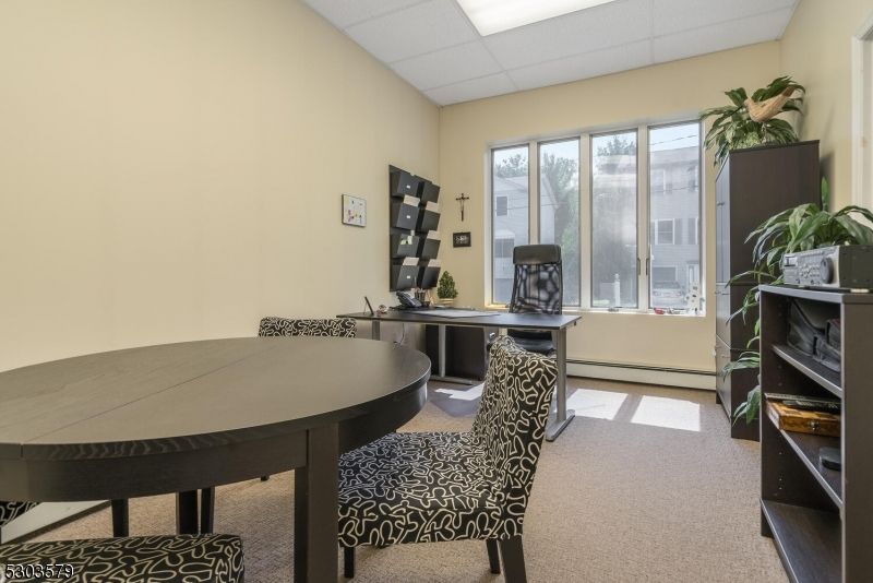 Dining room, Interior