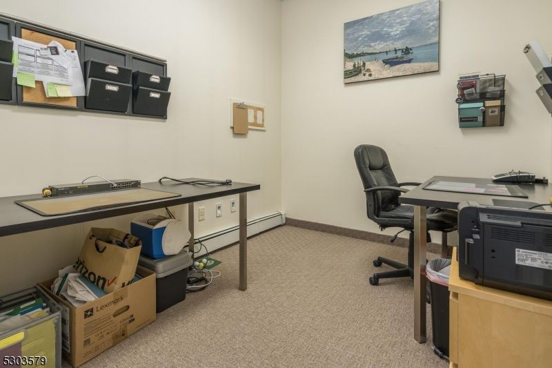 Home Office, Interior