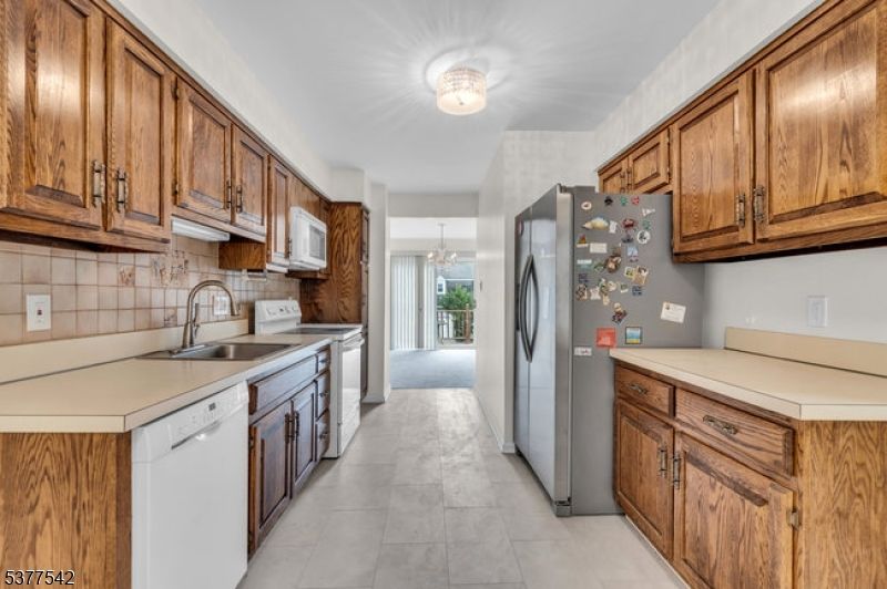 Chandelier, Interior, Kitchen, Washer
