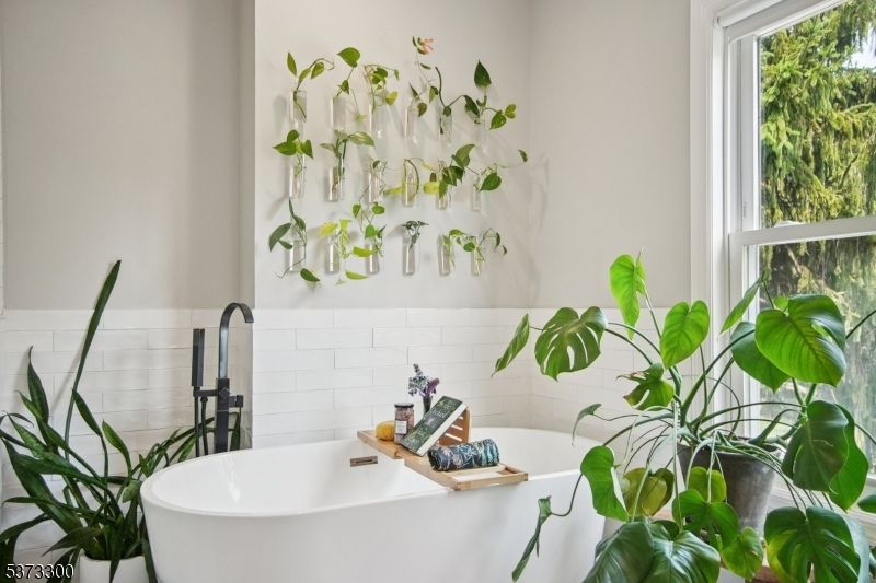 Bathroom, Free Standing Baths, Interior