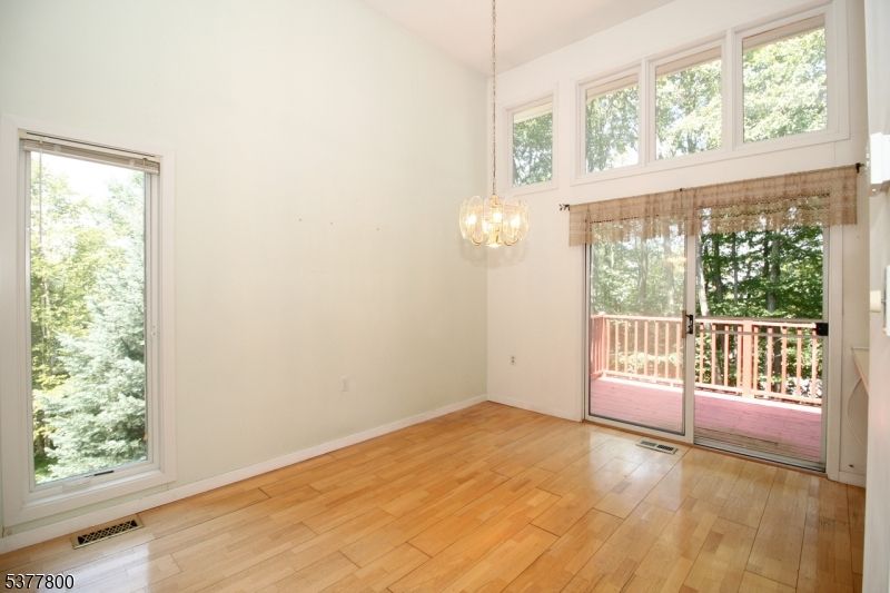 Chandelier, Empty room, Interior, Pendant Lights, Wood Texture Flooring