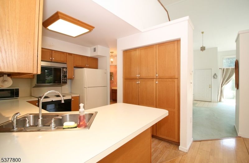 Interior, Kitchen, Pendant Lights, Wood Texture Flooring