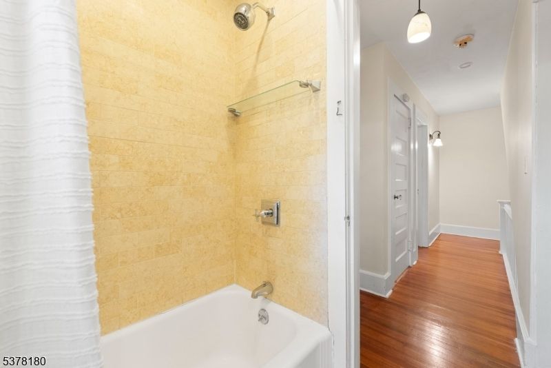 Bathroom, Interior, Pendant Lights, Wood Texture Flooring