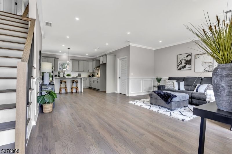 Interior, Kitchen, Living room, Pendant Lights, Recessed Lighting, Wood Texture Flooring