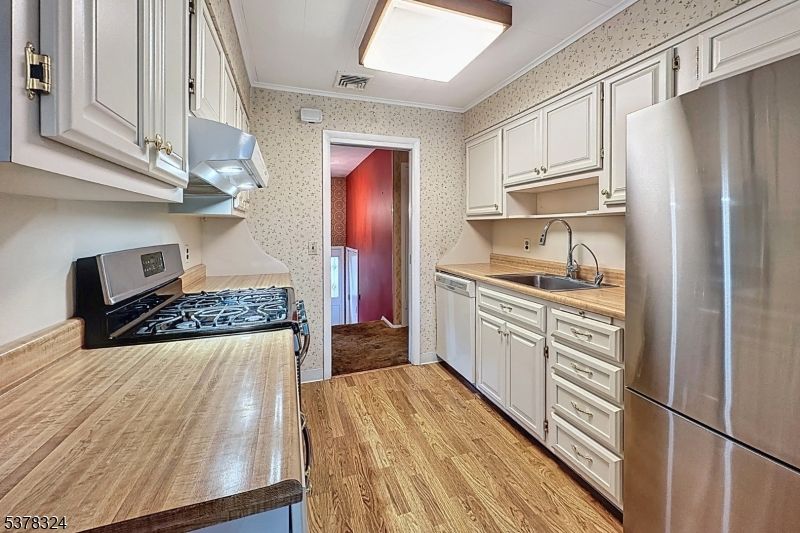 Interior, Kitchen, Wood Texture Flooring
