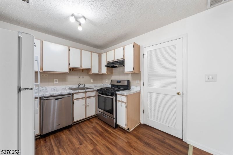 Interior, Kitchen, Stainless Steel Appliances, Wood Texture Flooring