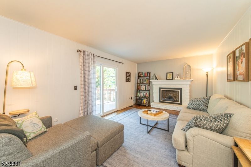 Fireplace, Interior, Living room
