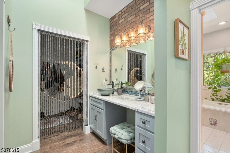 Bathroom, Interior, Recessed Lighting, Wood Texture Flooring