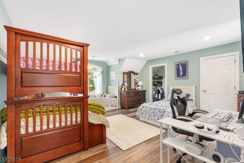 Bedroom, Home Office, Interior, Recessed Lighting, Wood Texture Flooring