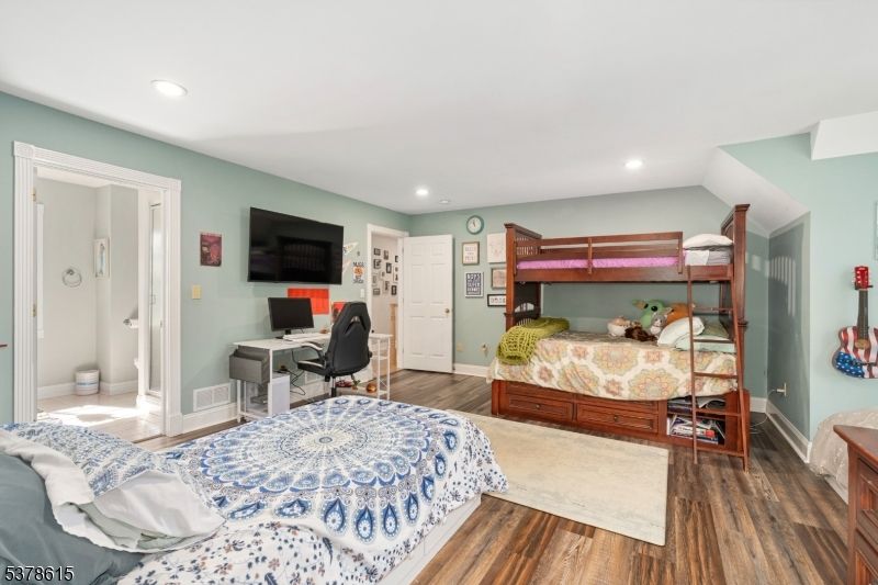 Bedroom, Home Office, Interior, Recessed Lighting, Wood Texture Flooring