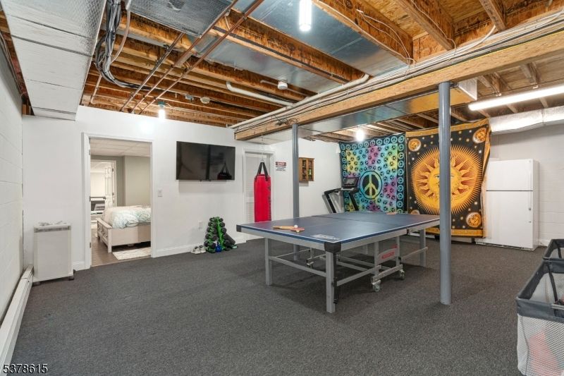 Game Room, Interior, Wooden Beams