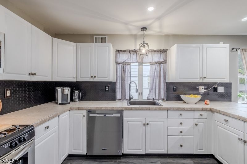 Interior, Kitchen, Pendant Lights, Recessed Lighting, Stainless Steel Appliances, Tile Countertops