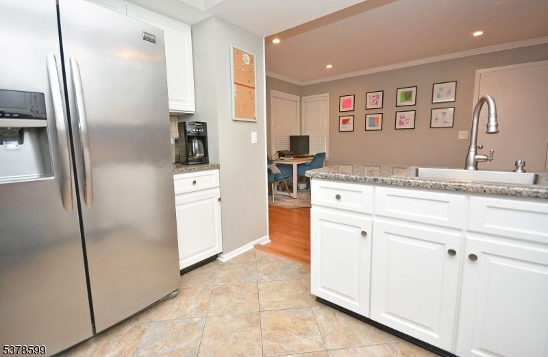 Dining room, Interior, Kitchen, Recessed Lighting, Stainless Steel Appliances