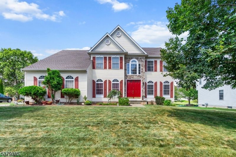 Exterior, Facade, French Provincial