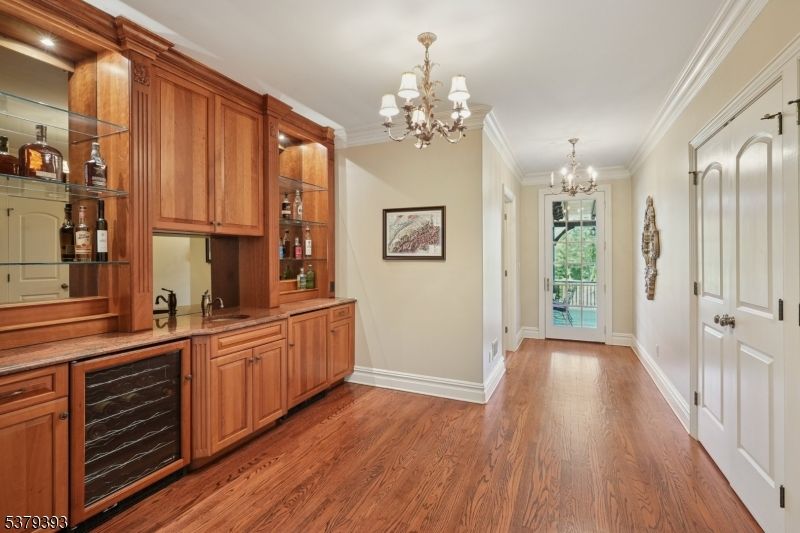 Chandelier, Interior, Kitchen, Wood Texture Flooring