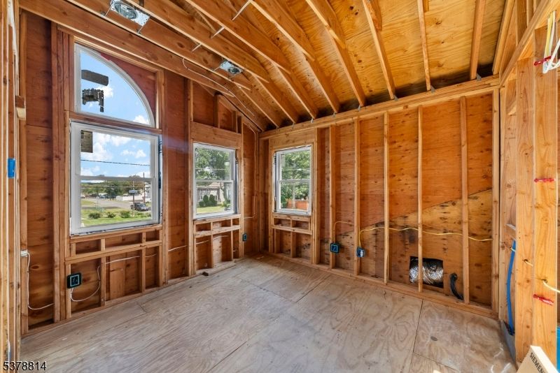 Empty room, Interior, Wooden Beams, Wooden Ceilings, Wooden Walls