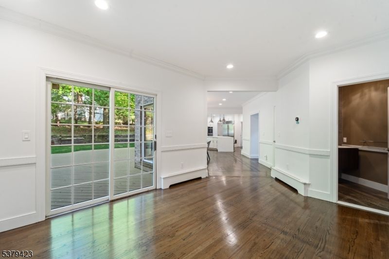 Interior, Pendant Lights, Recessed Lighting, Wood Texture Flooring