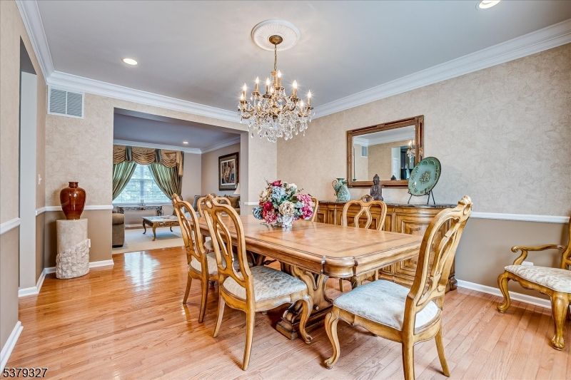 Chandelier, Dining room, Interior, Recessed Lighting, Wood Texture Flooring