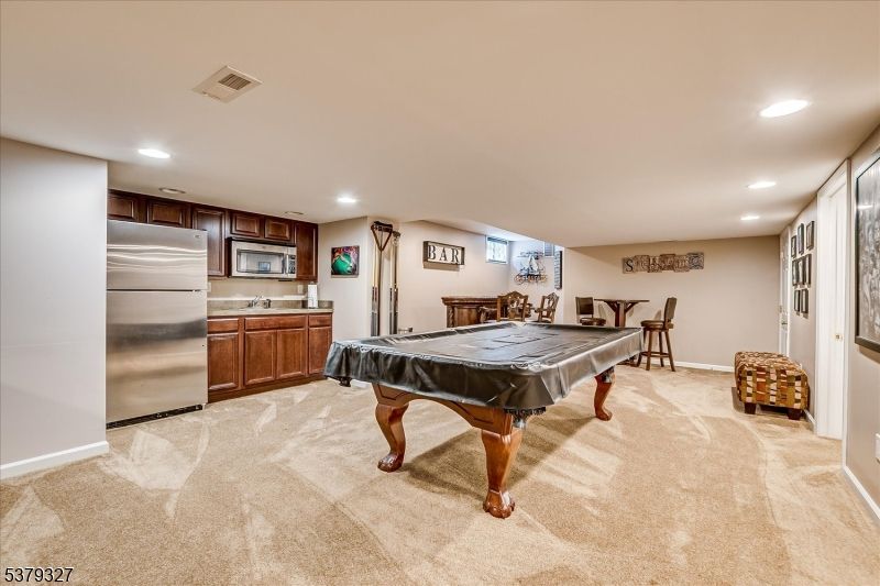 Billiard Table, Game Room, Interior, Recessed Lighting